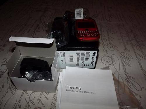 BLACKBERRY CURVE 8520 CELLPHONE COMES WITH SILICONE BACK COVER, ORIGINAL CHARGER,HEADSET,MANUALS ETC