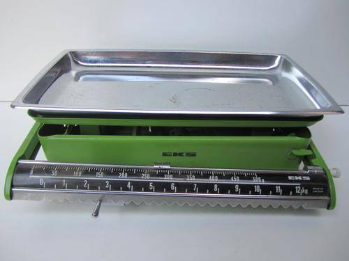 Fabulous Vintage EKS Sliding Weight Scale!