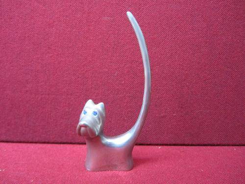 Gorgeous Vintage Silver Plated Scotty Dog Ring Holder with beautiful blue eyes! Got such character!