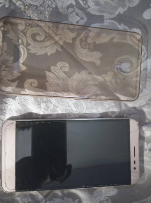HISENSE F22 GOLD WITH BOX