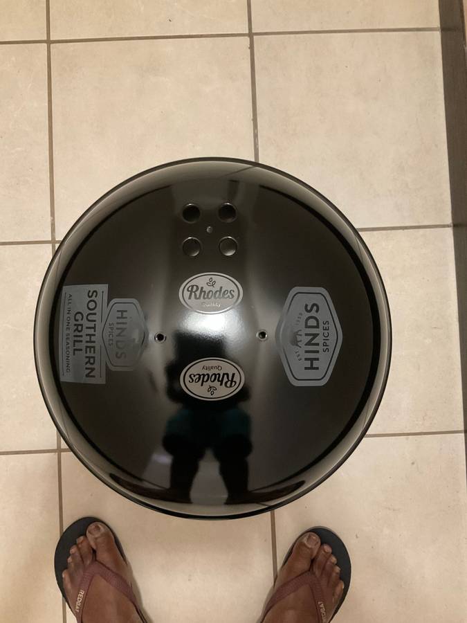 Weber 57CM Compact Kettle Braai (Hinds Spice Branded)