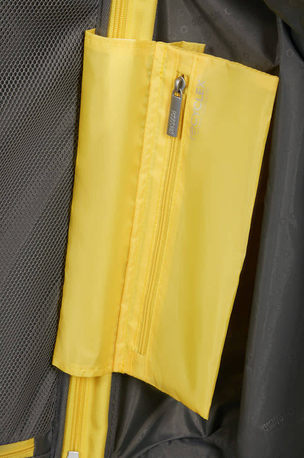 American Tourister StarVibe 55cm Expandable Spinner  Electric Lemon, TSA Lock, Cabin Size