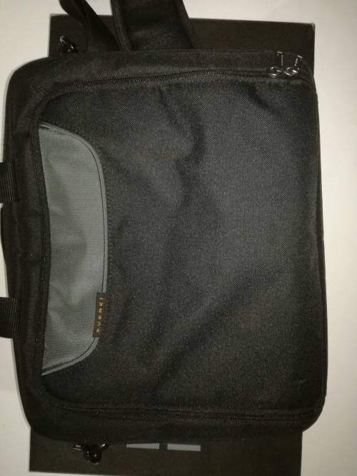 *ZENBOOK*BRAND NEW CONDITION*7th Generation*ASUS Zenbook UX330ua i5-7500*256GB SSD*4GB LPDDR3*