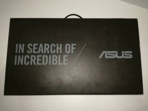 *ZENBOOK*BRAND NEW CONDITION*7th Generation*ASUS Zenbook UX330ua i5-7500*256GB SSD*4GB LPDDR3*