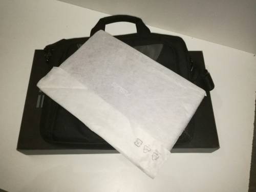 *ZENBOOK*BRAND NEW CONDITION*7th Generation*ASUS Zenbook UX330ua i5-7500*256GB SSD*4GB LPDDR3*