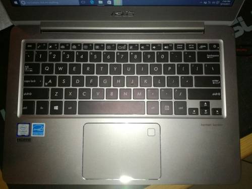 *ZENBOOK*BRAND NEW CONDITION*7th Generation*ASUS Zenbook UX330ua i5-7500*256GB SSD*4GB LPDDR3*