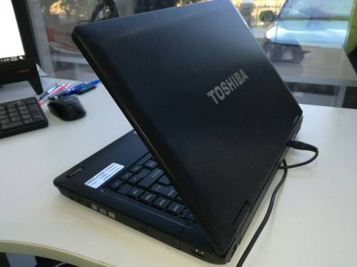 *TOSHIBA TECRA m11*i5-m560*HD DISPLAY*4GB RAM*250GB HDD*