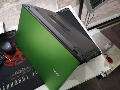 Ultimate business Laptop!*limited Edition*1000GB*ACER ASPIRE*i7-7500u*12GB DDR4*NVIDIA*R35K