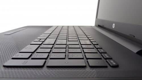 **Stunning ""RED""**6th gen i5*HP 250 G4*i5-6200U*4GB RAM*500GB HDD*HD DISPLAY*DVD*