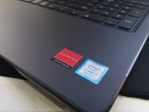 1ST BID TAKES!*8TH GEN Graphic Design/Gaming*DELL INSPIRON 15*i7-8550U*16GB*RADEON 520*1000GB HDD*