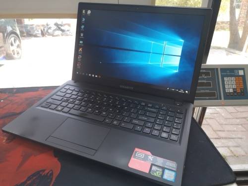 **MONSTROUS GAMING!!!**GIGABYTE P15*NVIDIA GTX*QUAD CORE*8GB RAM*IPS FHD**8GB*1000G/128GB SSD*