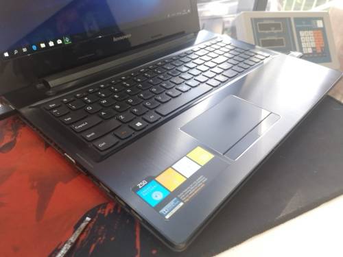 *AMD FX HIGH PERFORMANCE LAPTO*LENOVO Z50-75*AMD FX-7500*10 COMP CORES*RADEON R7*6GB RAM*1000GB HDD*