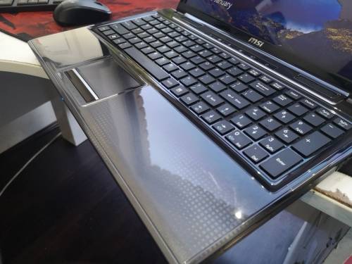 *MSI GAMING*MSI 16 *AMD E-450*RADEON HD6320 GRAPHICS*6GB RAM*128GB SSD*DVD*