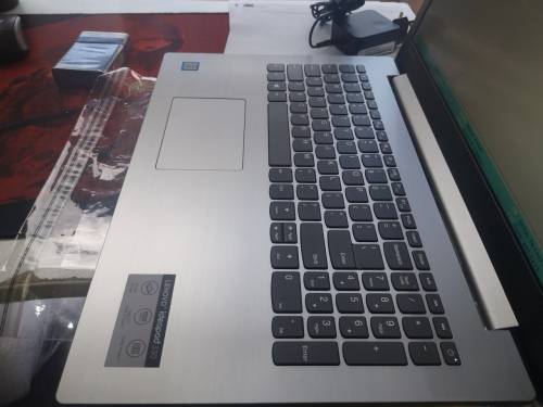 *BEAUTIFUL 8th Gen i3*LENOVO 330*i3-8130U*4GB RAM*1000GB**HD**8th gen i3**WARRANTY 2019**