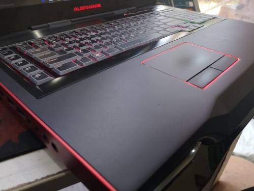 *Gaming Paradise*ALIENWARE M18X*18.4 HD*AMD CrossFireX**16gb RAM*1000GB HDD*