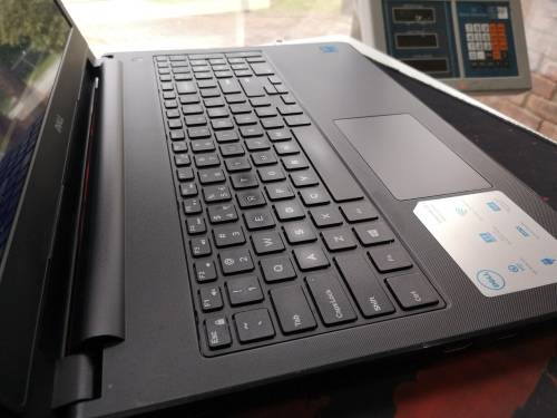 EXCELLENT!*DELL INSPIRON 3558*i5-5200u*8GB*500GB HDD*HD*DVD*MAXXAUDIO PRO*