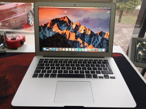 **STUNNING!**Amazing Apple Macbook Air*EARLY 2014*i5-4260U*4GB RAM*128GB SSD*BACKLIT*357 CYCLES!