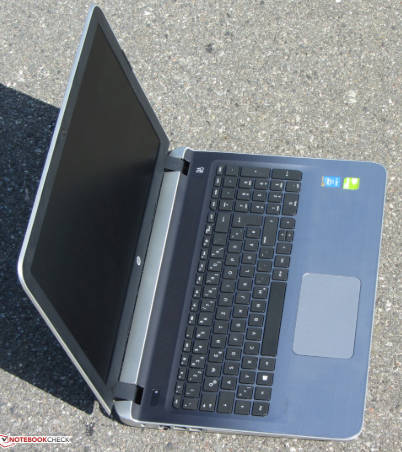 *Stylish*Monstrous Spec*HP PAVILION 15*i7-6500U*FHD*8GB*1000GB HDD*4GB INTEL 520*B&O SOUND*