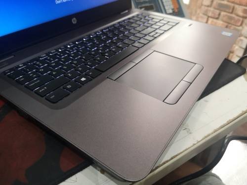 Excellent!**HP ZBOOK15G3*i5-6200u*8GB*1000GB*FHD*AMD FIREPRO*