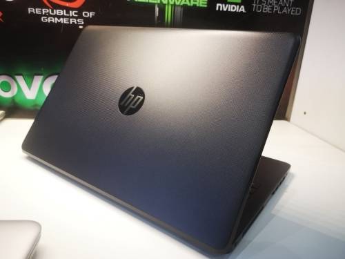 LATEST DESIGN**AS NEW**HP 255 G6*AMD E2-9000u*7th GEN*QUAD CORE*RADEON R2*4GB RAM*500GB HDD*DVD*