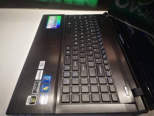 ***Monstrous GIGABYTE Q1542***8GB RAM*750GB HDD*i5-3230M*DVD*HD DISPLAY*NVIDIA 640M