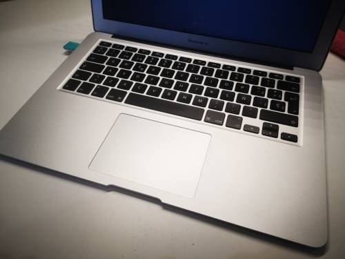1ST BID TAKES!*IMMACULATE**Apple Macbook Air*EARLY 2015*i5-5250U*8GB RAM*128GB SSD*BACKLIT*