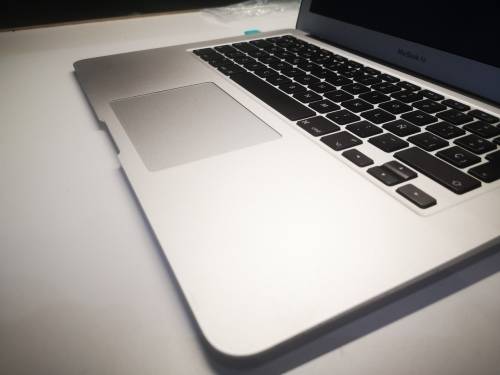 1ST BID TAKES!*IMMACULATE**Apple Macbook Air*EARLY 2015*i5-5250U*8GB RAM*128GB SSD*BACKLIT*