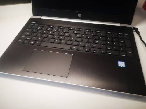 Great Office Laptop!**HP PROBOOK 450 G5*i5-8250U*500GB BARACUDA PRO*4GB DDR4*UHD620*HD