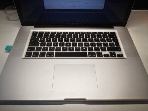 MONSTER MACBOOK!*APPLE MACBOOK PRO 15"*CORE i7*DVD*8GB RAM*480GB SSD*NVIDIA GT*