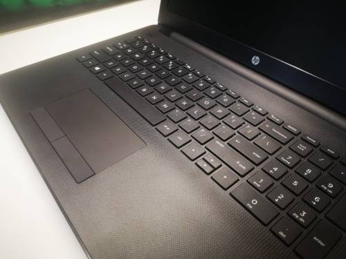 BRAND NEW&FACTORY SEALED*ACCELERATED 8th GEN*HP 15*AMD A4-9120*4 CORE*RADEON R3*4GB*500GB*WARRANTY*