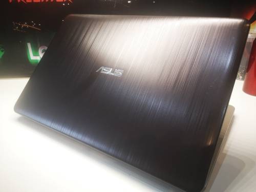 1ST BID!*Business Master!*8TH GEN i5*ASUS F540U*i5-8250u*LATEST 8TH GEN i5*1000GB*TRU2LIFE DISPLAY*