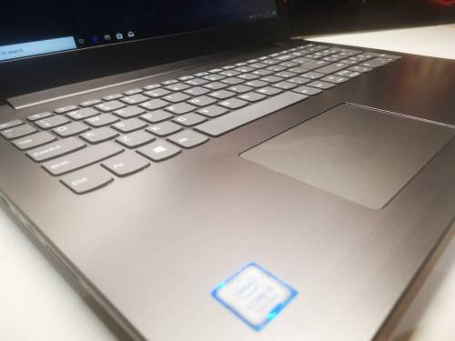High Spec*As New*8TH GEN*LENOVO IDEAPAD 330*i5-8250U*FULL HD*8GB DDR4*1000GB HDD*UHD 620 GRAPHICS*