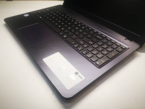 1ST BID TAKES!*STUNNING 7th GEN*ASUS A543U*i3-7020U*4GB*1000GB*HD 620 GRAPHICS*