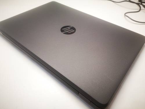 LATEST DESIGN**HP 15*AMD E2-9000u*2+2 CORE*RADEON R2*8GB RAM*500GB HDD*DVD*