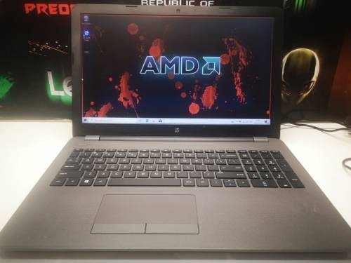 LATEST DESIGN**HP 15*AMD E2-9000u*2+2 CORE*RADEON R2*8GB RAM*500GB HDD*DVD*