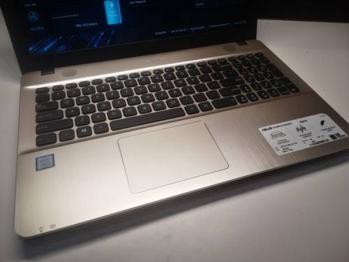 VERY HIGH SPEC!*7TH GEN i5*ASUS F541U*i5-7200u*LATEST 7TH GEN i5*240GB SSD*8GB DDR4*TRU2LIFE DISPLAY
