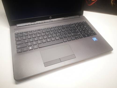 BRAND NEW-1010 CONDITION-HP 250 G7-N4020-9TH GEN4GB DDR4500GB HDD10 MONTHS WARRANTY