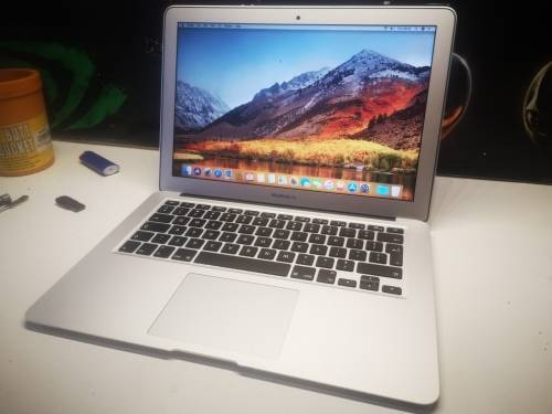 EXCELLENT!**HIGH SPEC**ULTIMATE 2017 APPLE MACBOOK AIR i5*128GB SSD*8GB RAM*227 CYCLES