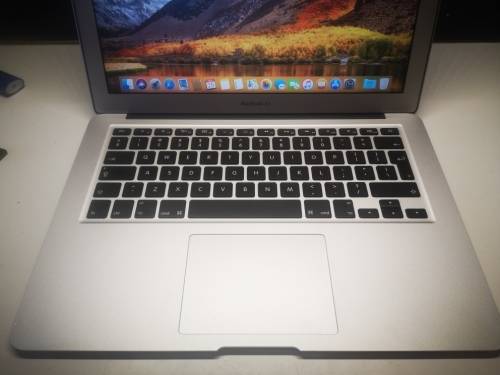 EXCELLENT!**HIGH SPEC**ULTIMATE 2017 APPLE MACBOOK AIR i5*128GB SSD*8GB RAM*227 CYCLES