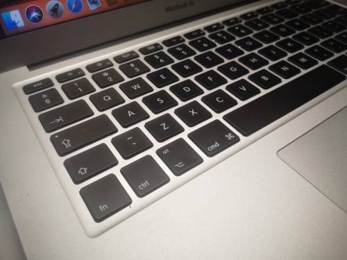 EXCELLENT!**HIGH SPEC**ULTIMATE 2017 APPLE MACBOOK AIR i5*128GB SSD*8GB RAM*227 CYCLES