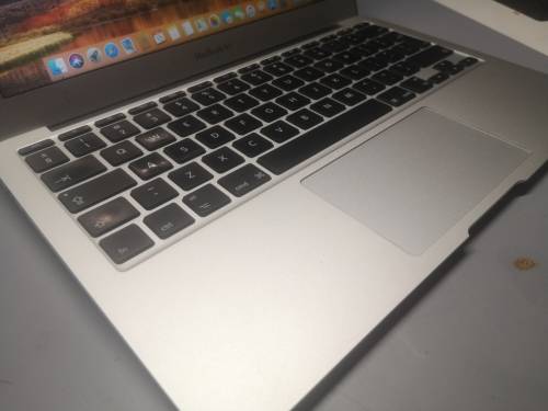 *APPLE MACBOOK AIR*2012*4GB*128GB SSD*HD4000*BACKLIT KEYBOARD