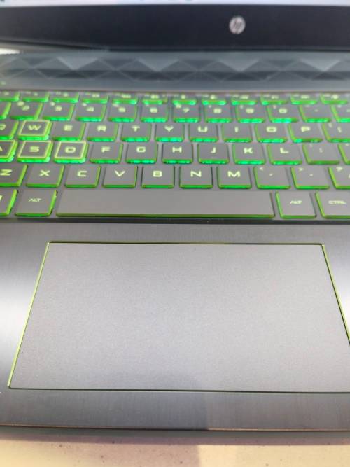 GAMING SPEC!*STUNNING!*HP PAVILION 15 GAMING*i5+-3300H*8GB*1000GB SSD*FHD*GTX1050*QUAD CORE*