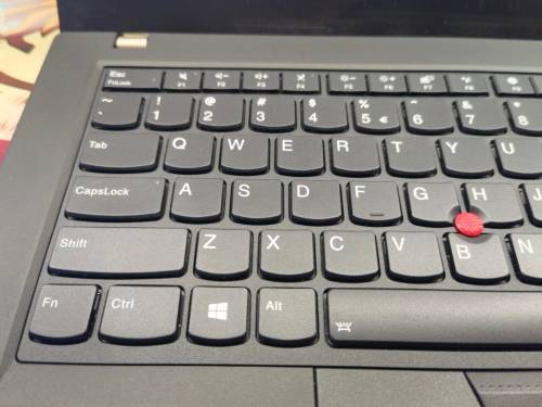 *Incredible Ultrabook*i5-8250u*8gb ddr4*256GB SSD*4G LTE*2 X BATTERY*BACKLIT*UHD620*