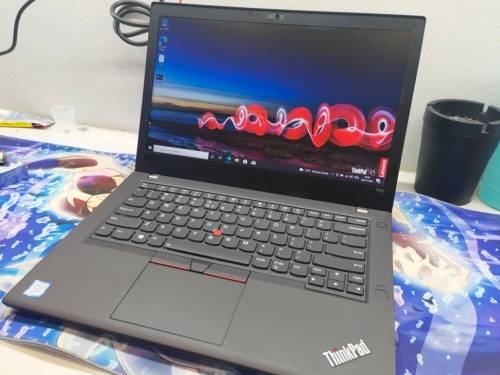 *Incredible Ultrabook*i5-8250u*8gb ddr4*256GB SSD*4G LTE*2 X BATTERY*BACKLIT*UHD620*