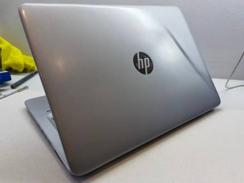 HP ELITEBOOK 840 G4*i5-7200U*8GB*500GB HDD*FULL HD DISPLAY*HD 620*4G LTE*BACKLIT KEYBOARD