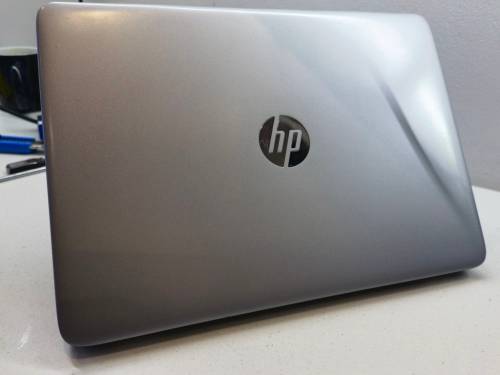 HP ELITEBOOK 840 G4*i5-7200U*8GB*500GB HDD*FULL HD DISPLAY*HD 620*4G LTE*BACKLIT KEYBOARD