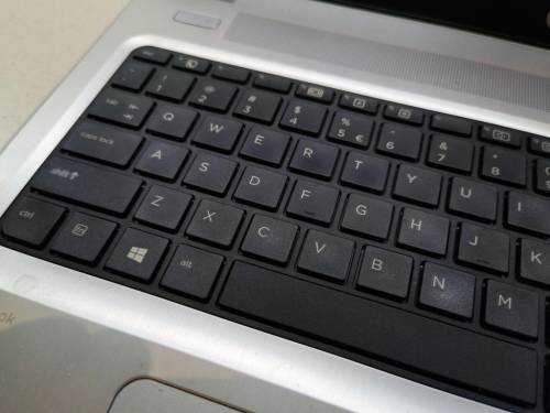 Engineering/Graphic Design/Gaming*HP PROBOOK 450 G4*I7-7500u*8GB*256GB SSD*1000GB HDD*NVIDIA 930MX*