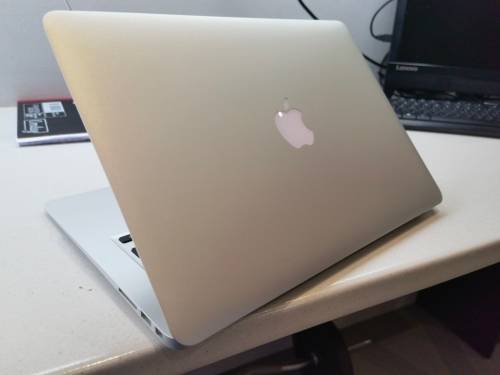 2017!*INCREDIBLE!!*ULTIMATE 2017 APPLE MACBOOK AIR i5*128GB SSD*4GB RAM*HD 6000 GRAPHICS