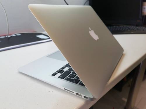 2017!*INCREDIBLE!!*ULTIMATE 2017 APPLE MACBOOK AIR i5*128GB SSD*4GB RAM*HD 6000 GRAPHICS