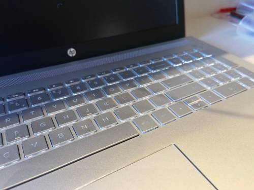 Brilliant Laptop!*AS NEW*HP PAVILION 15*i3-7100U*8GB DDR4*240GB SSD*1000GB HDD*BACKLIT*620 GRAPHICS*